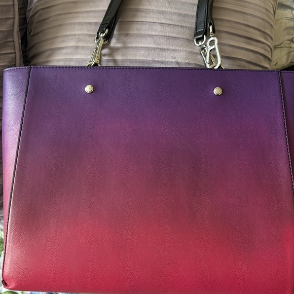 Karl Lagerfeld Paris Zipper Pink/Purple Ombré Tote With Keychain - Picture 6 of 16